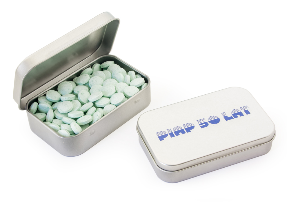 Hõbedases Standard Karbis Pastillid